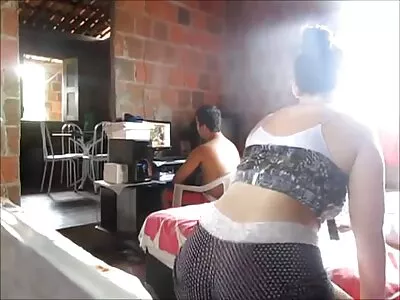 Carmen Caliente चोखते आणि POV मध्ये हार्ड pecker सवारी
