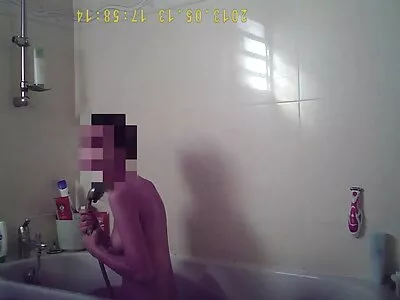 मिस राकेल तिच्या ओल्या स्नॅचमध्ये काळ्या रंगाची चोंडी घेते